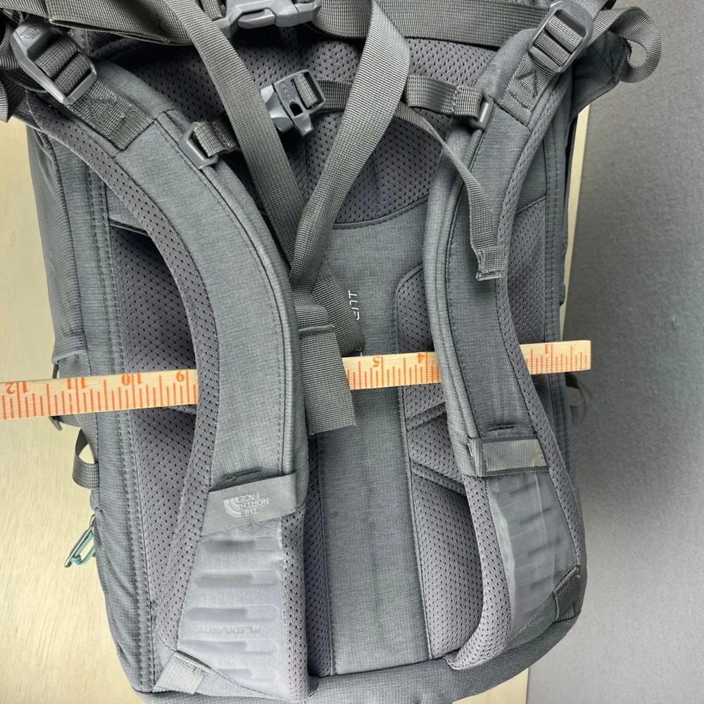 The North Face Recon Backpack Gray Mint Green FlexVent Daypack Hiking Bag